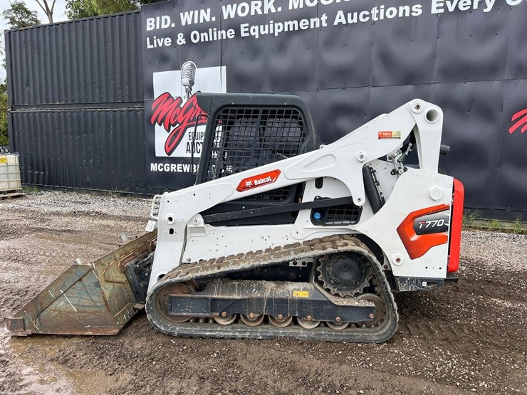 2023-bobcat-t770-image-3