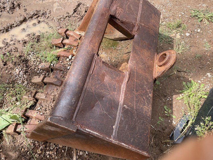 #9178-•-excavator-bucket-image-3