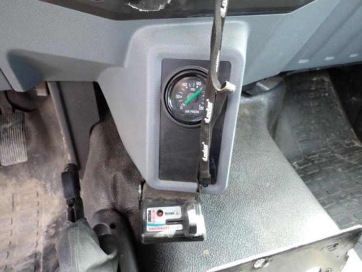 2023-ford-f650-image-20