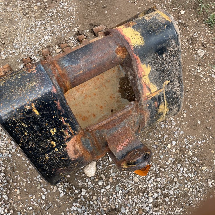 #9179 • Excavator Bucket