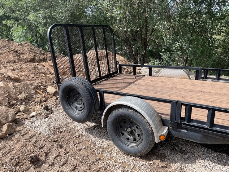 #9163-•-utility-trailer-image-2