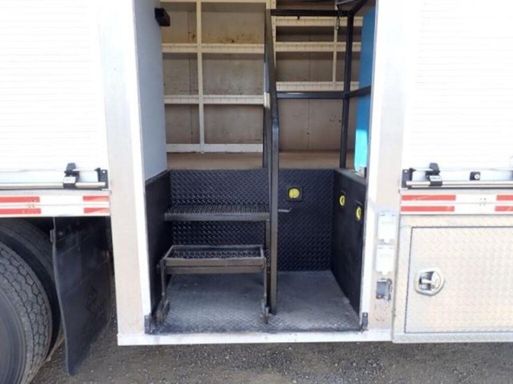 2009-international-durastar-4400-image-66