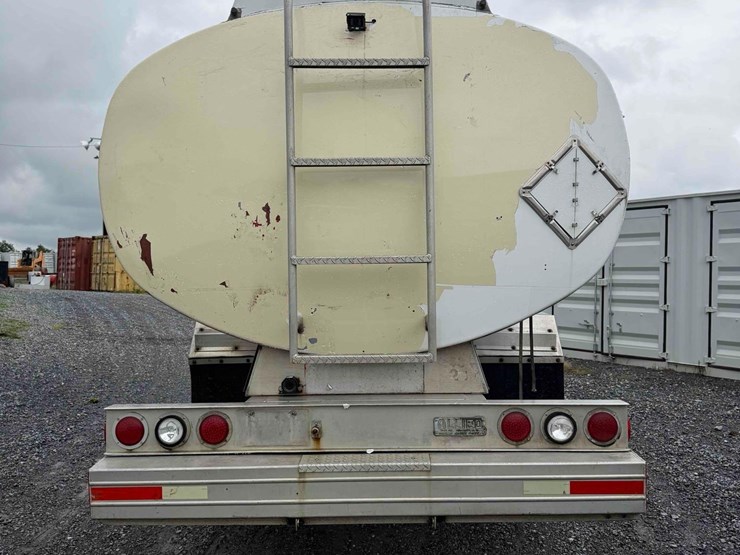 2004-international-durastar-4300-image-4