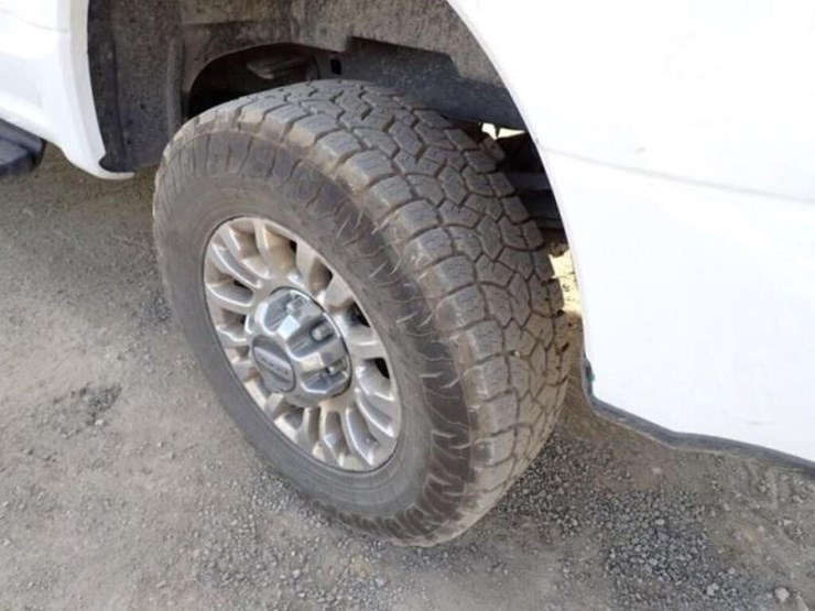 2020-ford-f250-xlt-image-37
