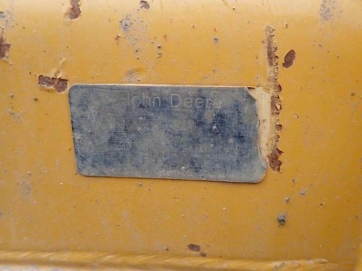 2018-deere-624k-image-31