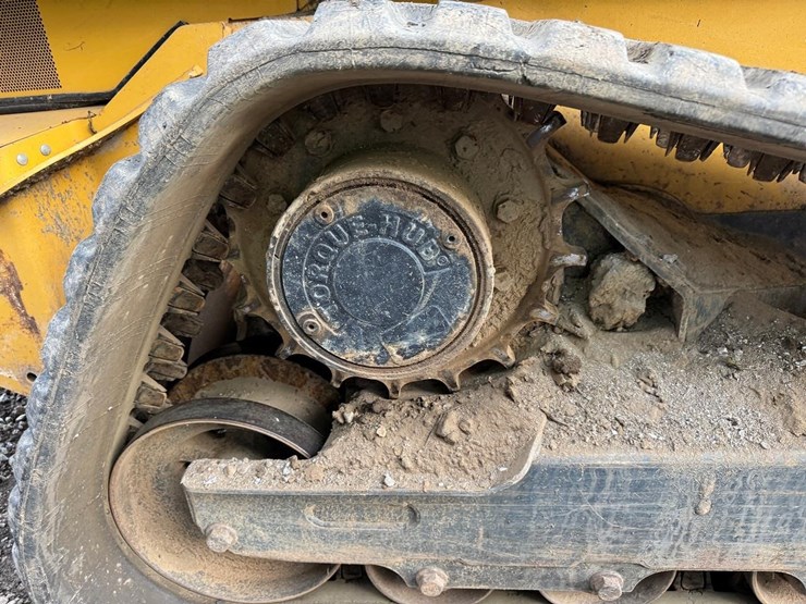 2019-deere-333g-image-21