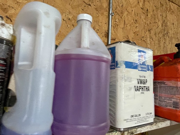 #9226-•-top-shelf-contents-image-11