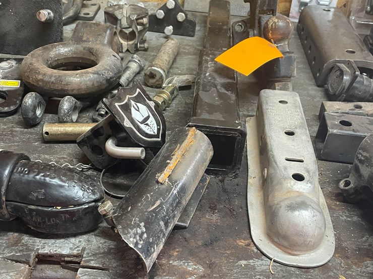 #9209-•-lot-of-trailer-attachments-image-3