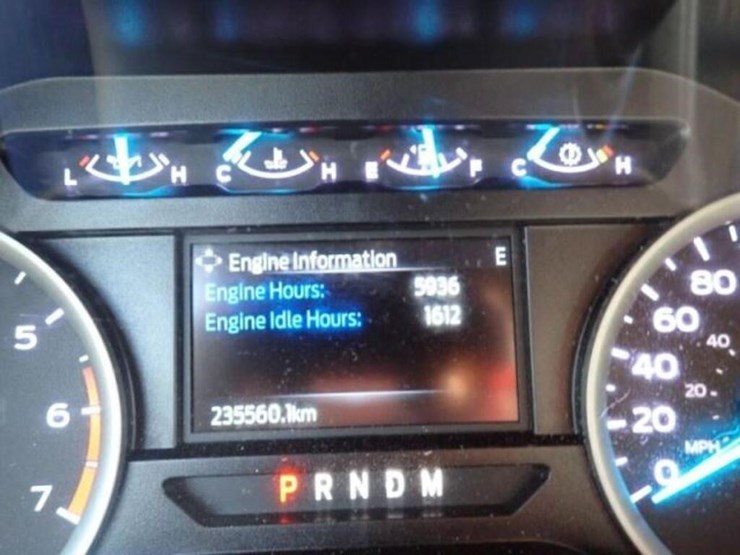 2020-ford-f250-xlt-image-12