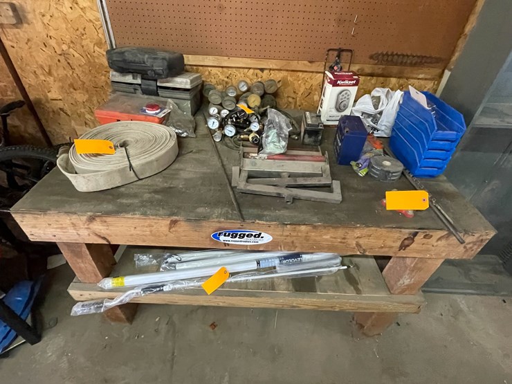 #9233-•-wooden-shop-table-image-4