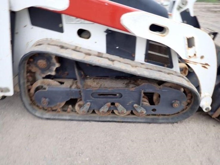 2014-bobcat-mt55-image-32