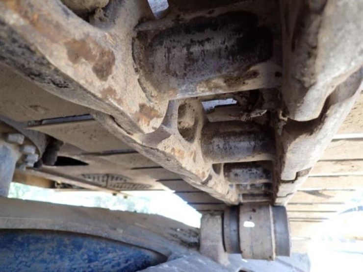 2014-deere-350g-lc-image-43