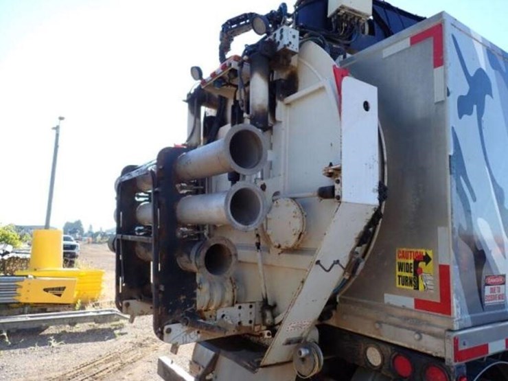 2018-western-star-4700sb-image-38