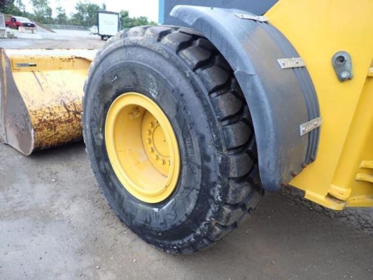 2014-deere-544k-image-36