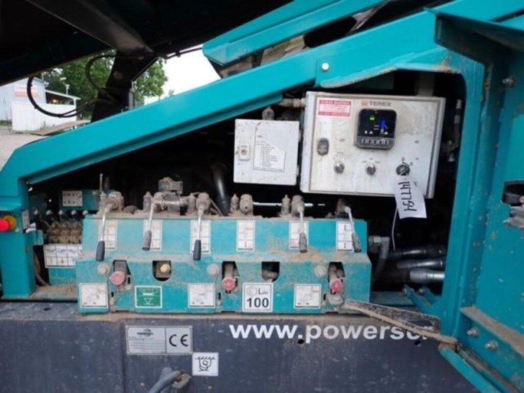 2023-powerscreen-titan-1800-image-12