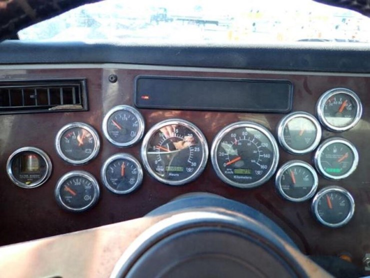 2018-western-star-4700sb-image-11