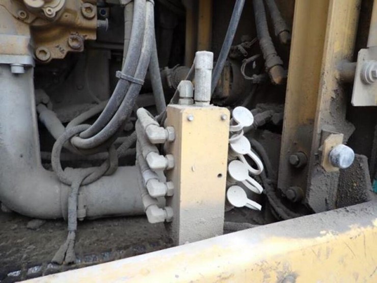 2015-caterpillar-336el-image-61