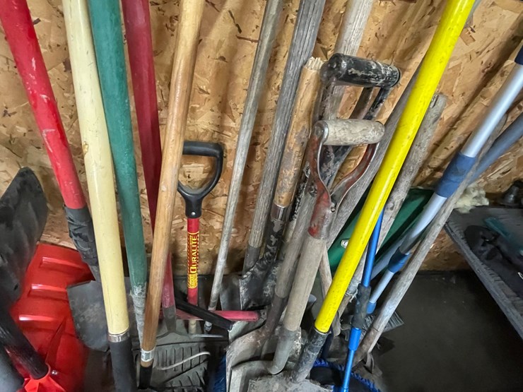 #9221-•-huge-lot-of-tools-image-13