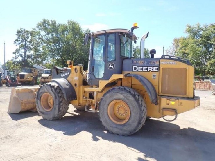 2015-deere-544k-image-7