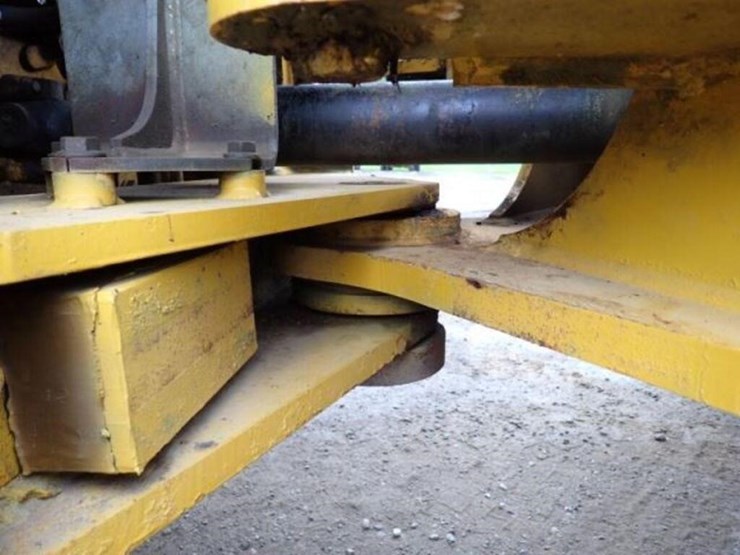2014-deere-544k-image-49