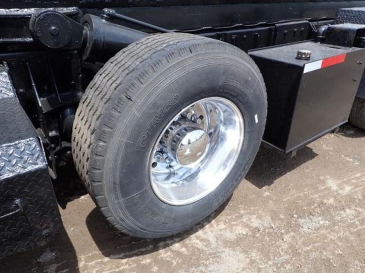2012-kenworth-t800-image-47