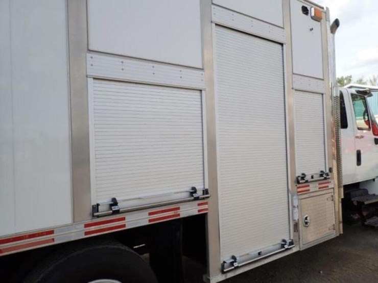 2009-international-durastar-4400-image-61