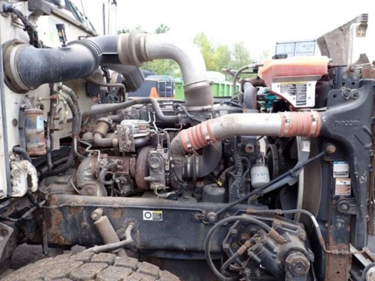 2015-peterbilt-367-image-20