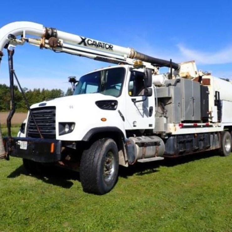 2015 FREIGHTLINER 114SD