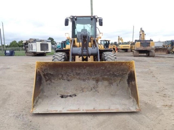 2014-deere-624k-image-2