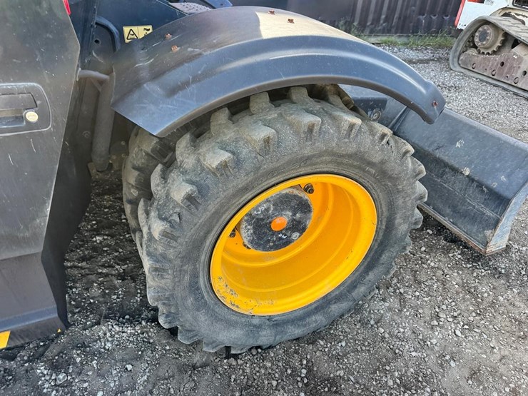 2017-jcb-hydradig-110w-image-14