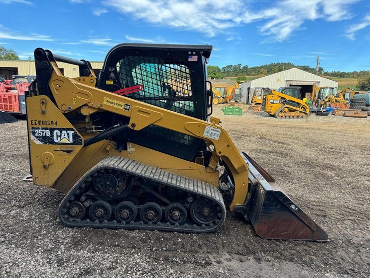 2015-caterpillar-257d-image-7