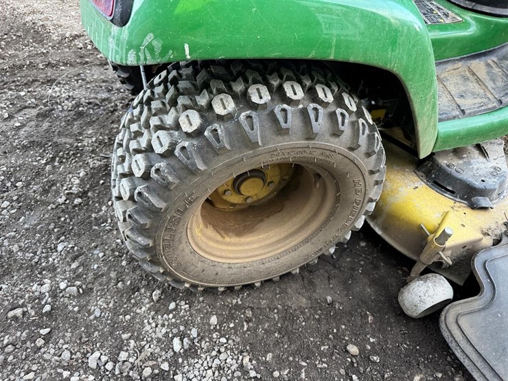 john-deere-x580-image-14