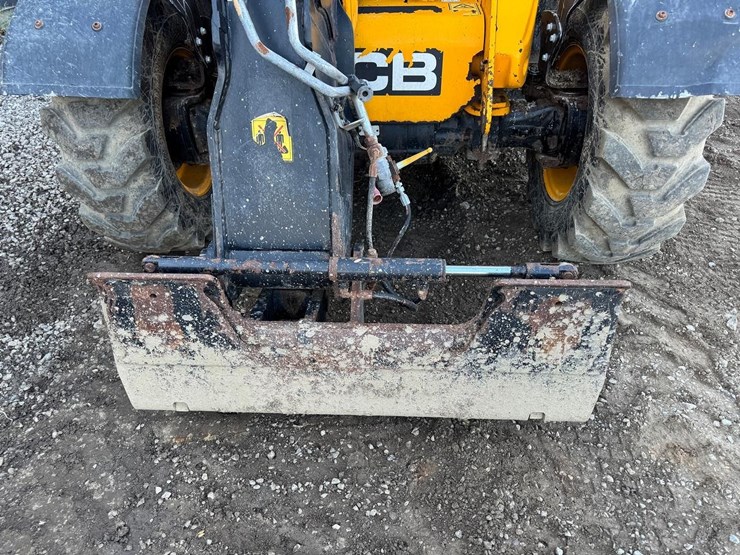 jcb-525-60-image-10