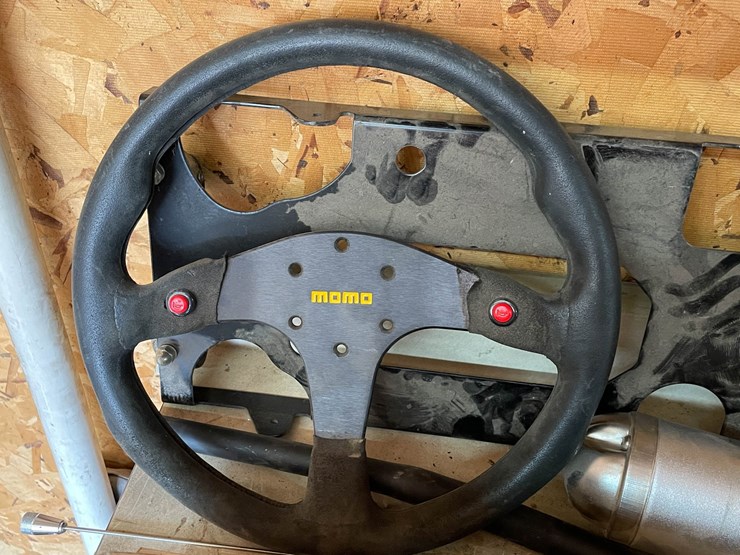 #9249-•-lot-of-assorted-car-and-bike-parts-image-23