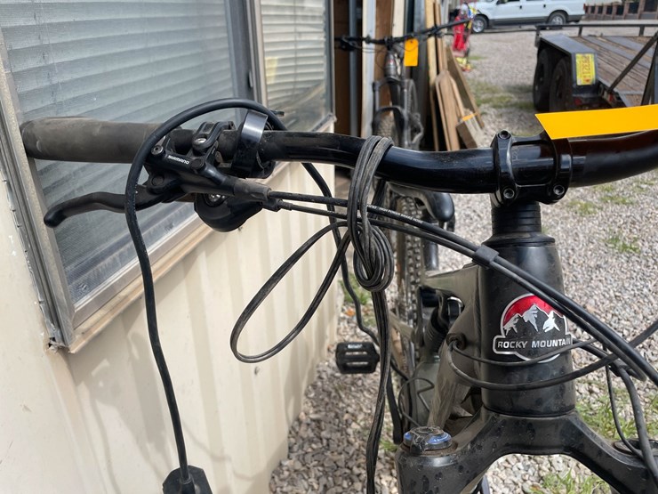 #9157-•-rocky-mountain-softail-e-bike-image-16