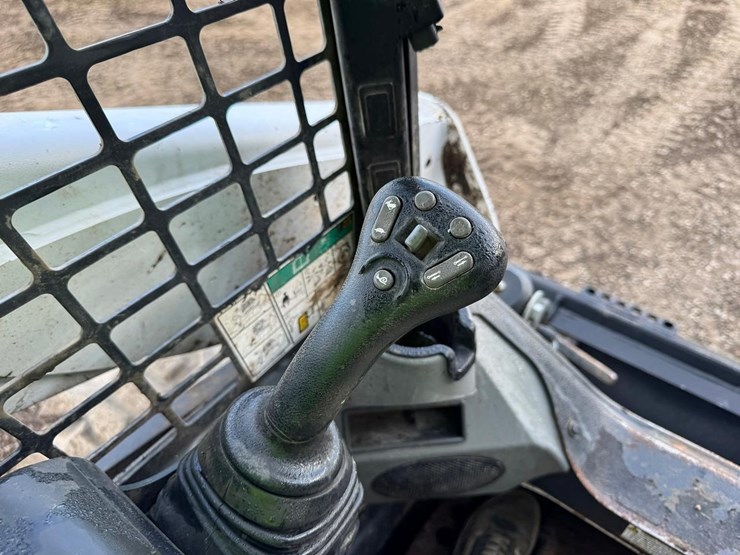 2024-bobcat-s650-image-22