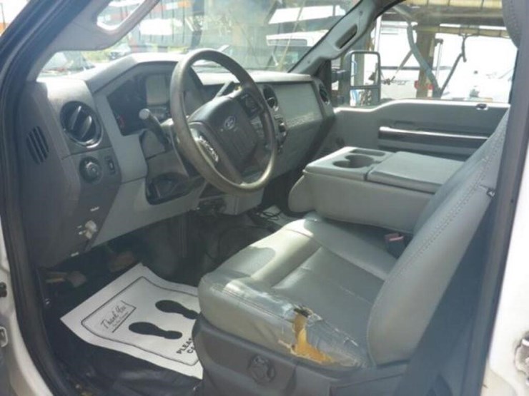 2011-ford-f550-xl-image-5