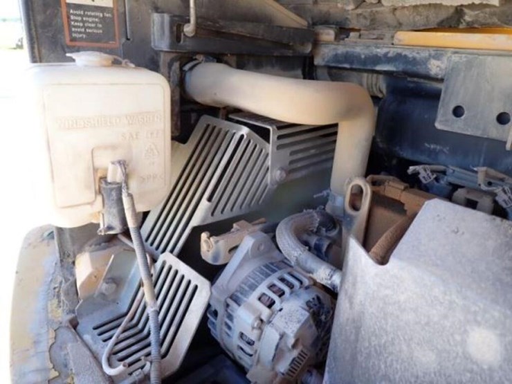 2014-deere-85g-image-68