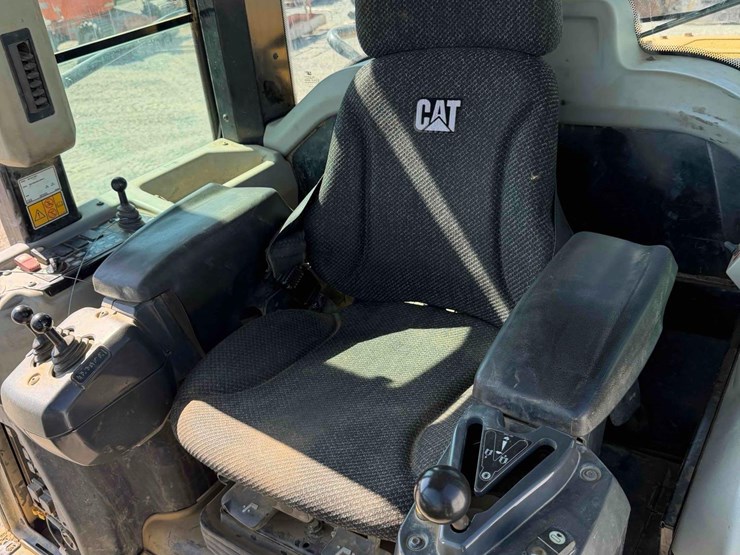caterpillar-953k-image-27