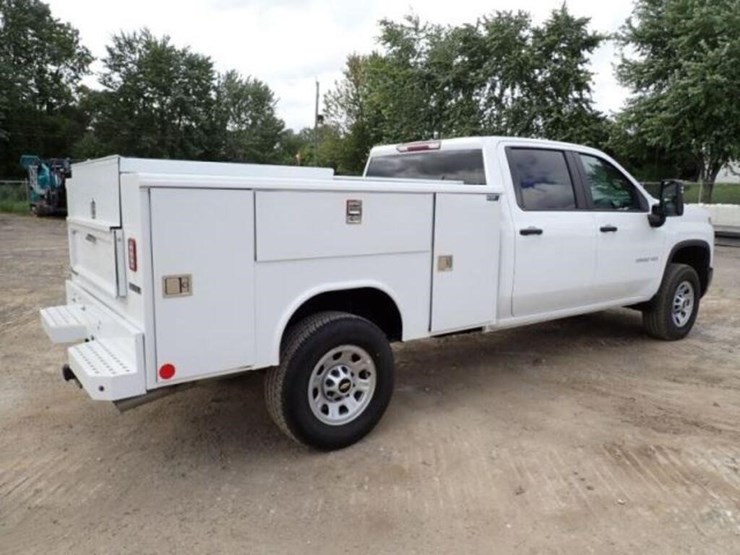 2024-chevrolet-silverado-3500hd-image-5