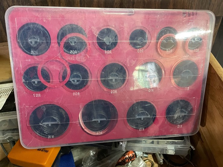 #9215-•-hardware-lot-image-5