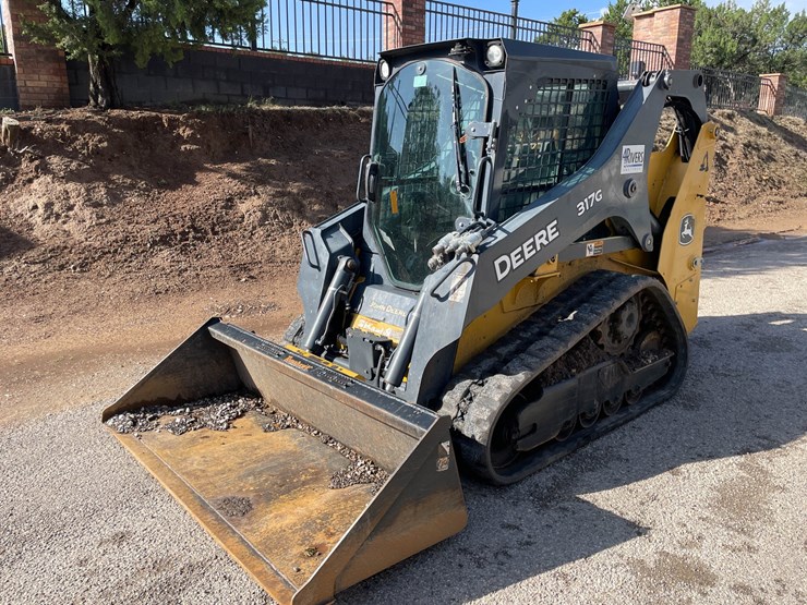 #9151-•-skidsteer-image-1