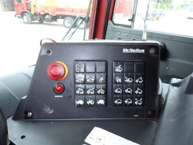 2017-mack-mru613-image-21