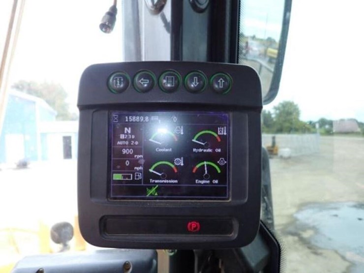 2018-deere-744k-image-12
