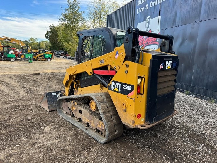 2016-caterpillar-259d-image-4