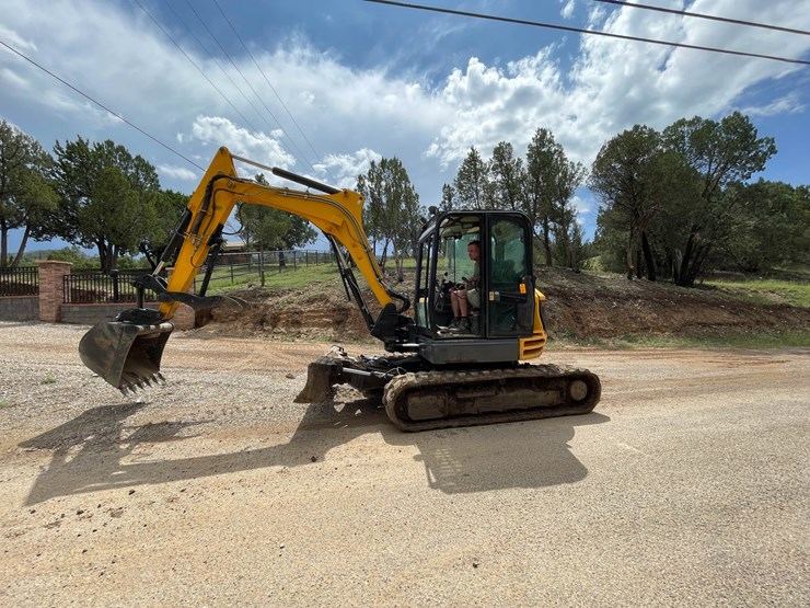 #9153-•-jcb-85-excavator-image-23
