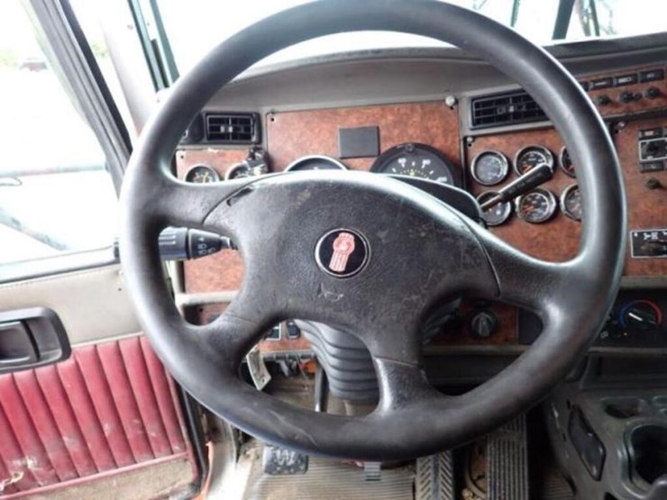 2006-kenworth-t800-image-14