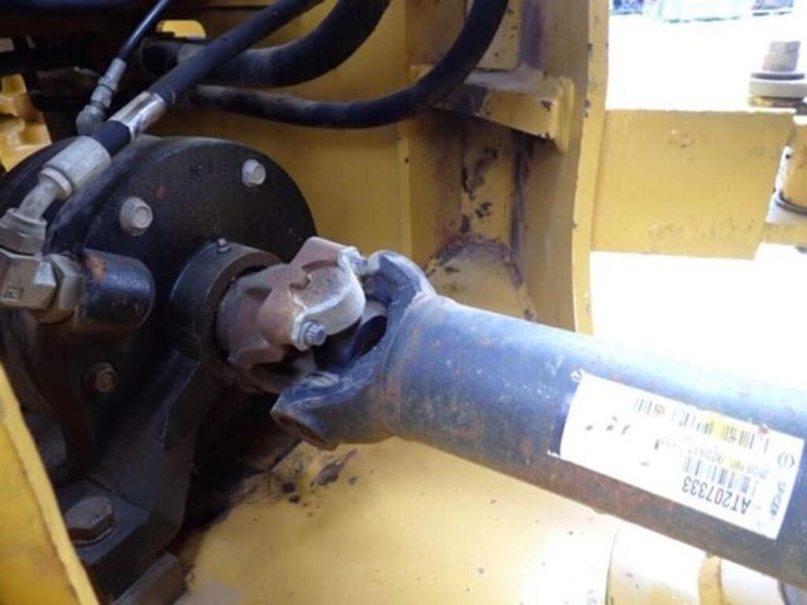 2014-deere-624k-image-44