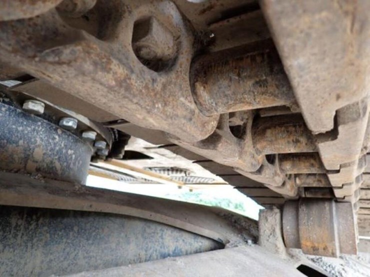 2012-deere-350g-lc-image-28