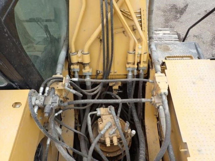 2015-caterpillar-336el-image-72